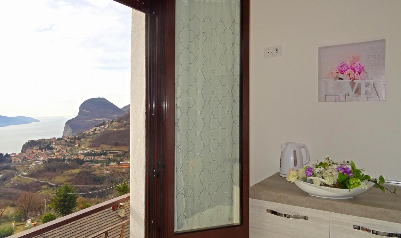 Casa Palanca Lake View Apartment By Gardadomusmea Tremosine Екстер'єр фото